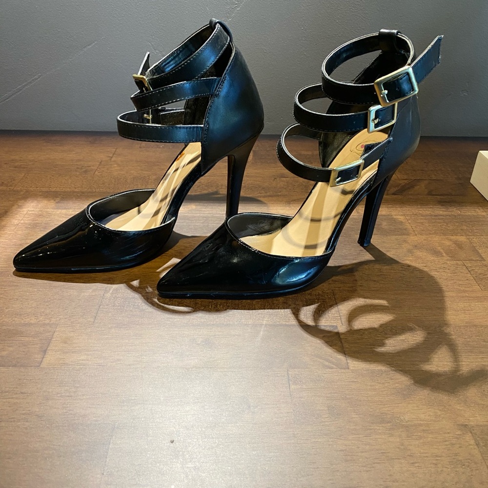 Elegant Black Strappy Heels